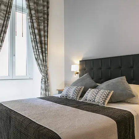 Residenza Augustea بيت ضيافة 2*