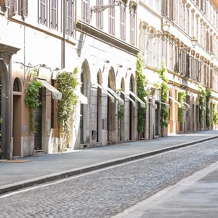 Konukevi Residenza Augustea Roma